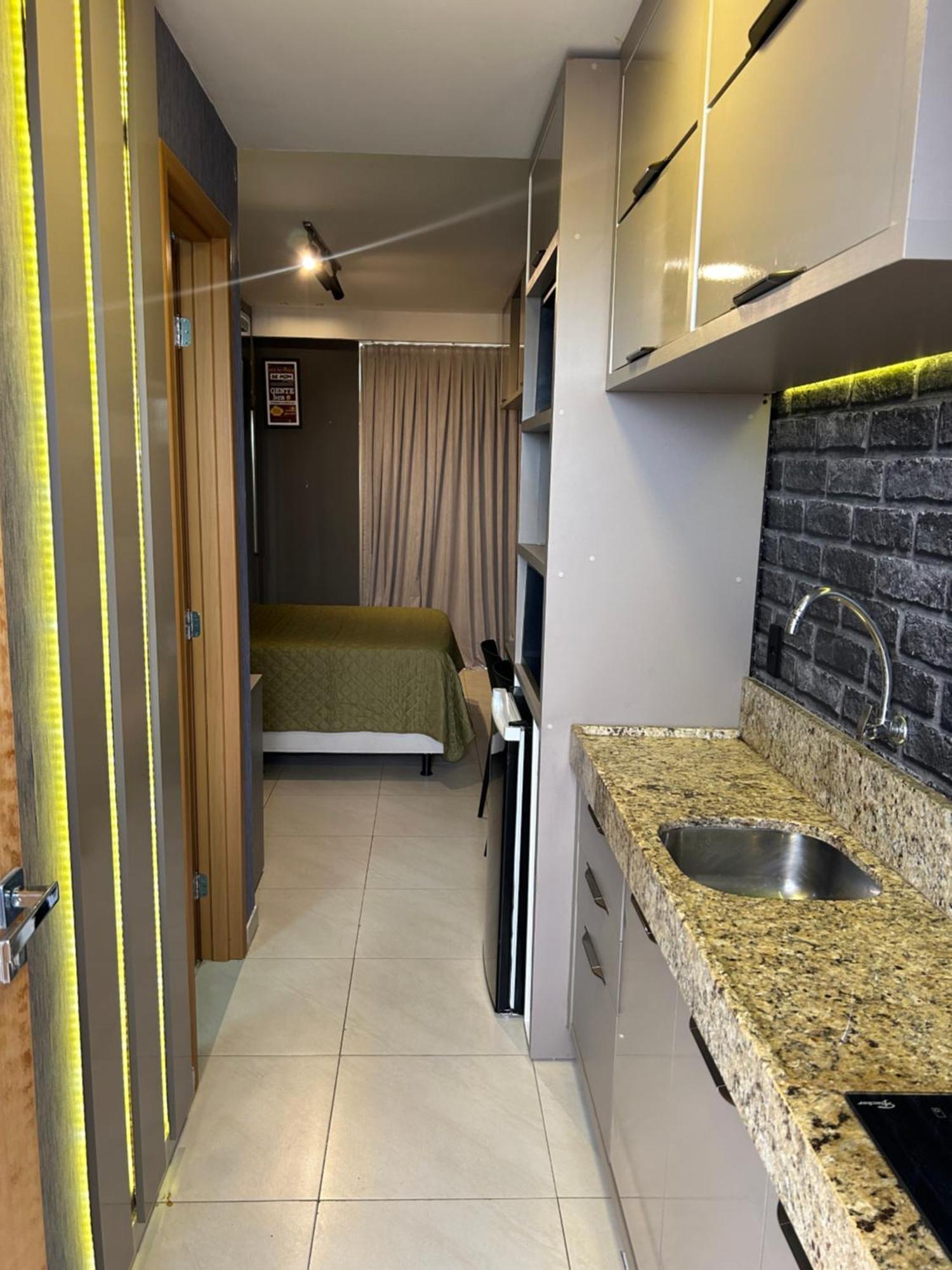 Ap Com Localizacao Privilegiada - Com Ar * Campina Grande
